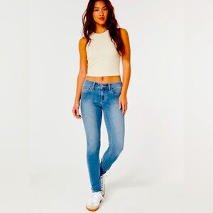 Hollister low rise, super skinny jeans